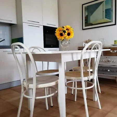 La Rondine Villa *